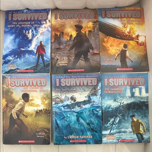 I Survived Book Collection - Picture 4 of 6